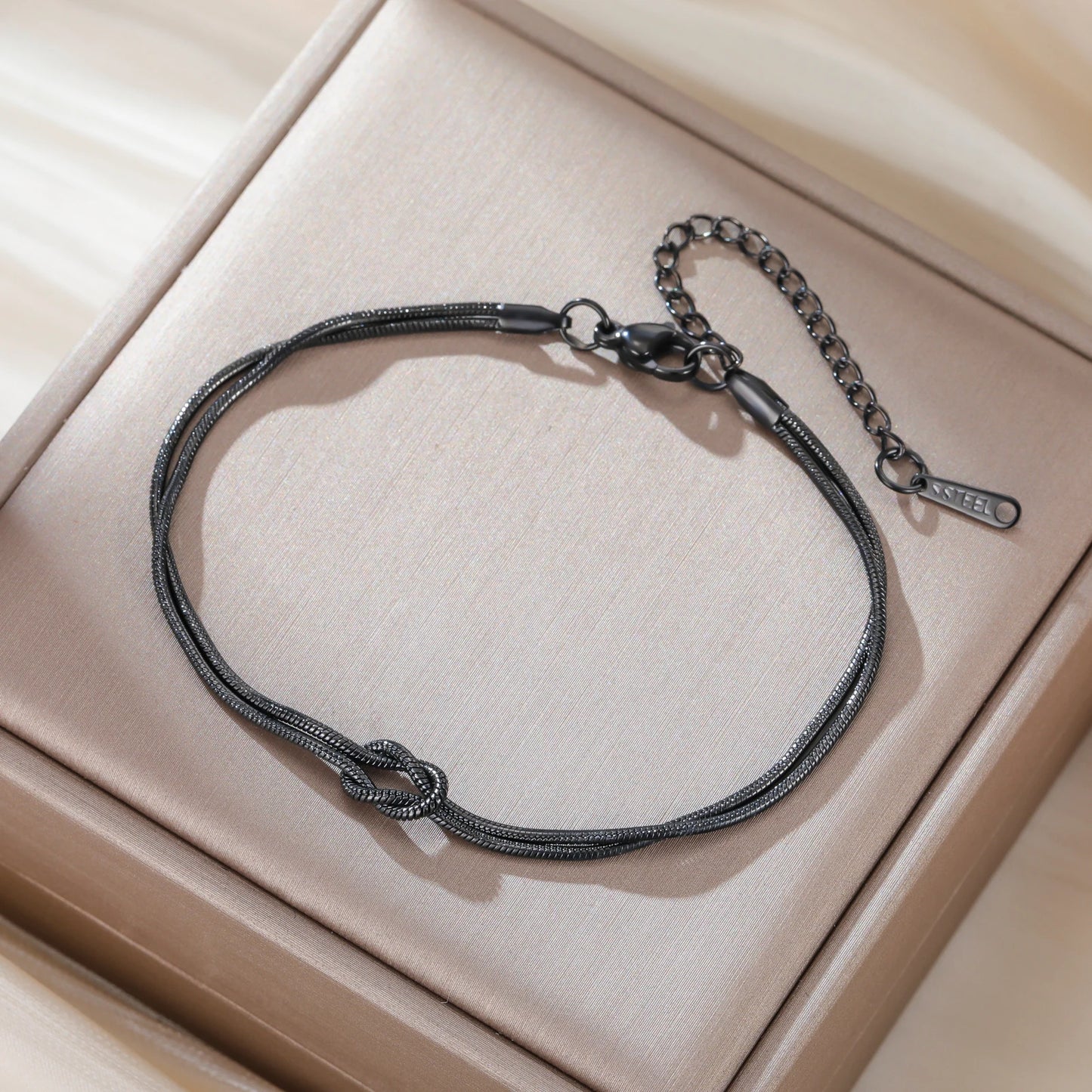 Forever Knot Bracelet Set — Skyrim photo 8