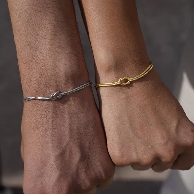 Forever Knot Bracelet Set — product photo 3