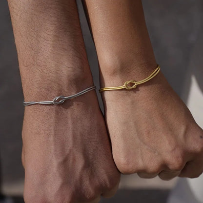 Forever Knot Bracelet Set — product photo 3