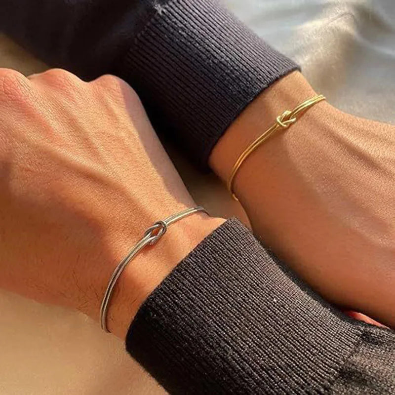 Forever Knot Bracelet Set — product photo 2